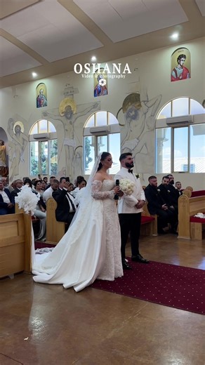 Beautiful moment as bride sings a hymn with an angelic voice | singing