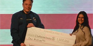 Musk calls Tim Walz a 'jerk' for mocking Tesla's falling stock price