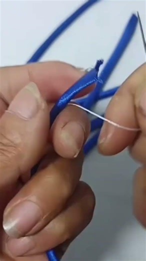 The process of pulling a rope thread on the inside is done slowly so that it doesn't break.#viral