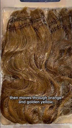 Stages of Lightening Dark Brown Hair to Blonde Hair Bleaching Guide #hairextensions #hairbleaching