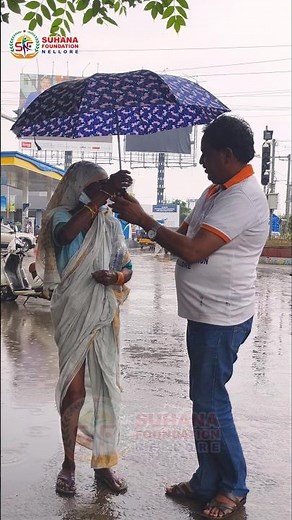 Helping video 🙏💯 Helping poor people | Humanity videos | Gareeb Help video | Food donation #shorts