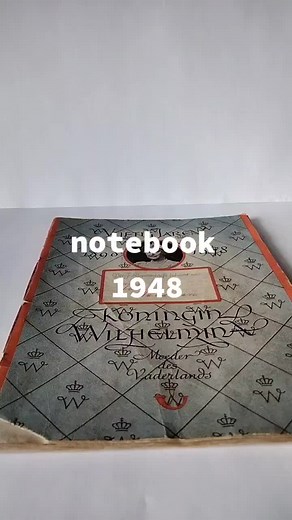 Hello 👋, in this video you see a Dutch Notebook from 1948.