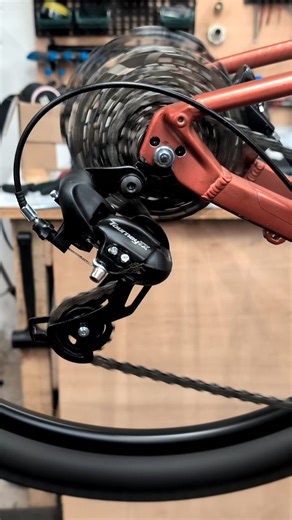 Fixing a Bent Hanger with a Magic Tool!😳Your hanger is probably bent…! #BikeRepair #DerailleurHange