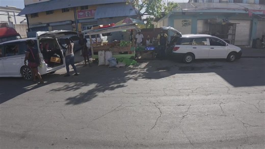 exploring Savanna.la.mar roadside food market #cari#caribbeanvibesadventure