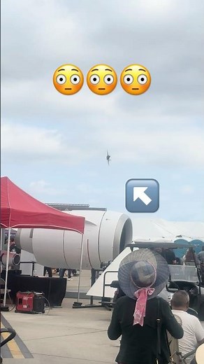 🤯Blue Angels Perform INSANE Precision Stunts in the Sky 💨💙