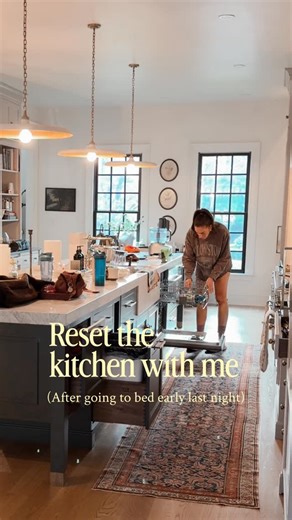 JULIA MARCUM · CLJ 🏡 on Instagram: "Ideally, after dinner, there’s cleanup and lamp o’ clock, and a couple hours to unwind at home. But last night, I needed extra rest and turned in early. Even when I’m well, I’ll sometimes say, “Oh!! Let’s do it tomorrow!”It’s a different kind of ideal. I’m home alone. The house is quiet. The sun is up and fueling me (I have always said I’m solar powered). I’m listening to an audiobook and sinking into caring for my home at a slower pace. Amidst all the decisi