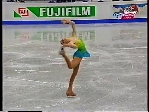 Lucinda Ruh, World Championships 1999, LP She is known as the Queen of Spin for her outstanding spinning ability. On 3 April 2003, she set a world record for the most continuous spins (115) on one foot at Chelsea Piers Sky Rink in New York City. She nearly doubled the previous record of British figure skater Neil Wilson (60 revolutions). Music: Harp Concerto by Reinhold Glière Credit: YT Sk8FraSch | Figure Skating Moments