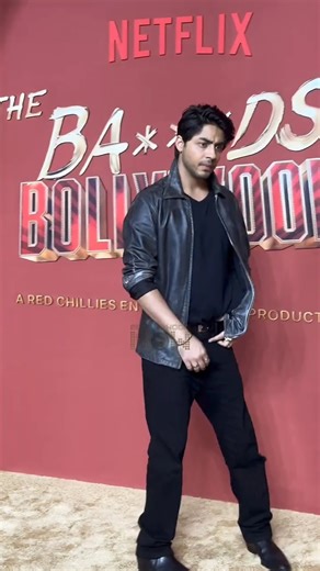 Aryan khan looking with beauty 😍#aryankhan #trending #ytshorts #shorts #million #gorgina #minecraft