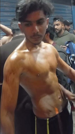 My first bodybuilding competition preparation | Taning on the body | competition back stage