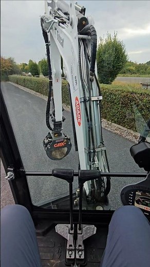 How to use Blade Float on Bobcat Excavators #Bobcat