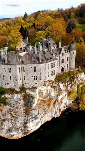 Walzin Castle Belgium – Stunning Cliffside Château Overlooking the Lesse River