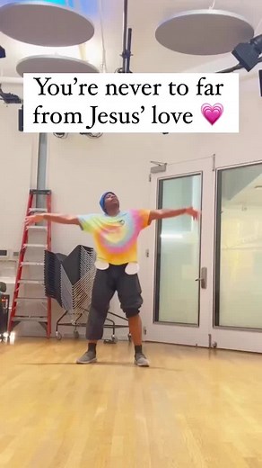 Nothing can separate you from Christ.♥️ No matter what you’ve done or where you been he longs for a relationship with you. 🫵🏾 His love is everlasting and never fails. 🧠: Choreo by Me 🎤: @ty_brasel @officialblanca #christiantiktok #christian #jesus #god #dance