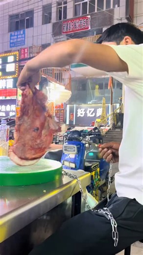 China requires citizens to have their household knives engraved with a unique QR code, which is linked to the owner's personal information, including their name and national ID number.Kitchen knives are also required to be chained to stop people from revolting against Chinese government.