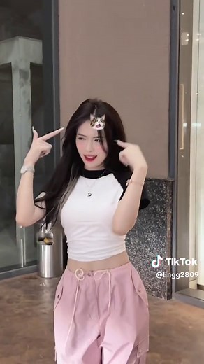 tự dưng có người nhìn 🧎‍♀️ (IG: nganha.203) @Vo Nu Ngan Ha 💋 | võ nữ ngân hà