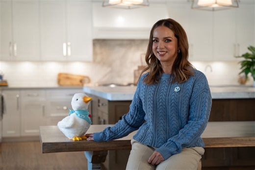 Adamari López inicia lucha contra el cáncer de mama en hispanos: "Remisión con una Misión" - La Opinión