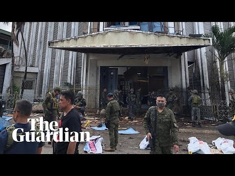 Philippines: bombs at cathedral during mass kill 20 people