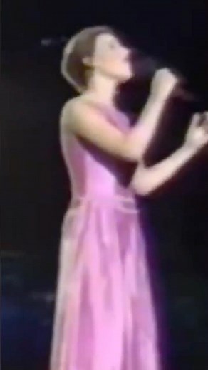 Colors Of The Wind, Pocahontas , Performed by Judy Kuhn. #broadway #musicaltheatre #disney #vocal