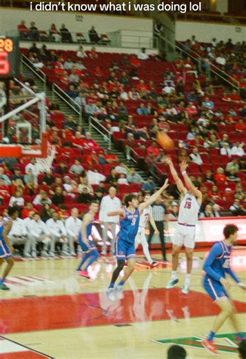 what’s worse than being excited about a roll of film and then getting back the scans just to see that they’re mid 😭 im not even kidding when i say that i thought i was cooking some really good shots 🙁 i definitely regret not putting in the effort to manually set my settings :/ #fresnostate #basketballtiktok #35mmfilm #sportsphotography #35mm