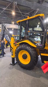 20K views · 2.2K reactions | Bull HD100 backhoe loader is amazing features when you removing breaker pipeline no waste hydraulic oil #jcblovers #narayanjadhav #backhoe #jcb #Exclusive | Narayan Jadhav | Facebook