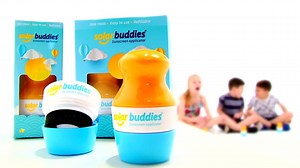 78K views · 352 reactions | AS SEEN ON CHANNELS 4'S BUY IT NOW! Apply sunscreen without those messy hands this summer with Solar Buddies Sunscreen Applicator!! | Solar Buddies | Facebook