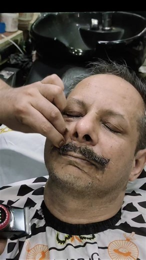 VGR V-001 Hair Clipper Price in USA | Amazon Review + Moustache Trim Test 🔥