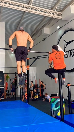 O treino não para. O trabalho também não #calistenia #motivation