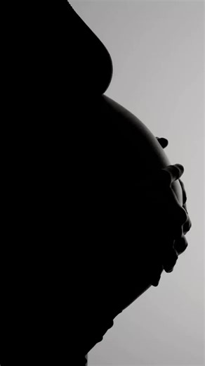 Midwife or OB? 3 Key Questions Choosing who will walk alongside you in pregnancy and birth is such an important decision. Here are 3 questions I like to ask families when they’re figuring out which path feels right for them: 1. What setting feels right for you: home, birth center, or hospital? Think about where you feel the most safe and supported. For some, it’s the cozy comfort of home. For others, it’s the balance of calm   security at a birth center. And for many, the reassurance of a hospit