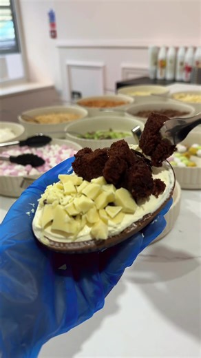 Easter Egg Cheesecakes are back at Moo! They will be available from Friday 6th of February! You tell us exactly what you want, and we build it for you! A base, cheesecake or ice cream, 3 toppings, and lots of sauce! What toppings are you picking?! #cheesecake #eastereggs #eastereggcheesecake #buildyourown #musttryfood