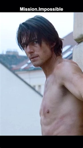 #movie #film 🏙️ The INSANE Burj Khalifa Stunt | Mission: Impossible - Ghost Protocol Breakdown 🚀