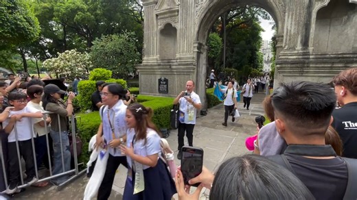 187K views · 2.1K reactions | BUHAY AY ‘DI KARERA 凉✨ Roberto...