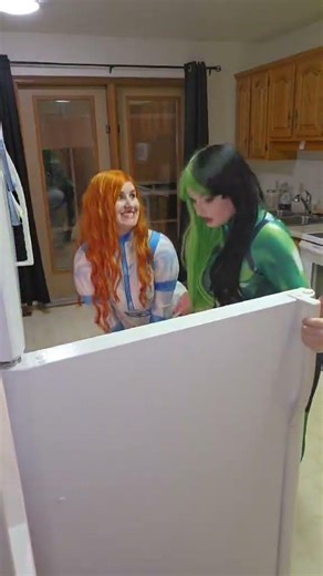 Kim Possible Kitchen Fight Over Food #cosplay #kimpossible #prank