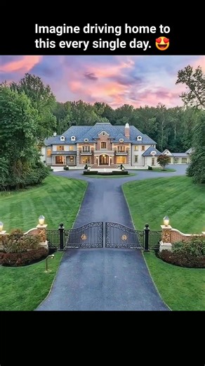 The definition of curb appeal. ✨ #fblifestyle | Surya Architects