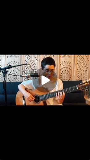 RAYNA on Instagram: "Cover completo en YouTube (link en mi bio🌸🎶) Hoy les quiero compartir mi versión de esta hermosa canción mexicana que ha tenido una gran acogida en todo el mundo La he interpretado en ritmo de vals y he elegido la versión de Chavela Vargas porque me ha atrapado la letra y le melodía de la guitarra. La llorona es una canción popular mexicana originada en la región del Istmo de Tehuantepec en Oaxaca. No existe una versión única de la canción y su fecha de creación es descono