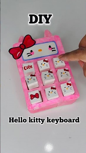 DIY satisfying Hello kitty keyboard 😱 #diy #shorts #youtubeshorts @itspriyanjalisingh