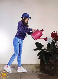 2.8M views · 10K reactions | Draw your girlfriend on the mural | Dr.NGO | Facebook