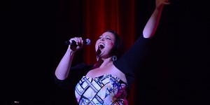 BWW Exclusive: Lisa Howard Explains How She Leant Her Voice to Viral Video, Covita