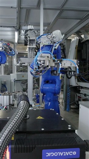 Hochautomatisierte 2K-Spritzgießzelle von EGS mit beeindruckender Komplexität bei Weißer+Grießhaber