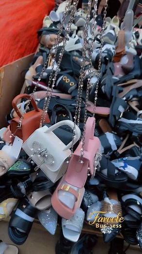 Boorsooyin Yar Yar Qurux Badan Iyo Faroole Online