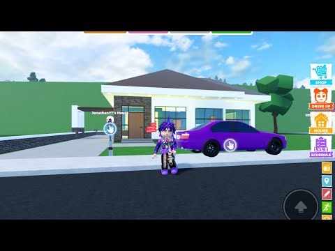 Me playing Robloxian High School RP and I went to a few classes and slept in my house.