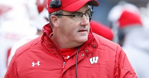 Wisconsin fires head coach Paul Chryst, names DC Leonhard interim coach