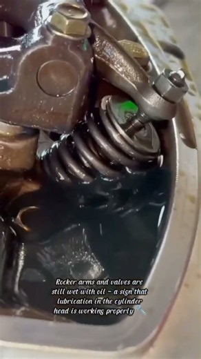 Checking Valve Clearance and Rocker Arm Lubrication\r\r#EngineRepair #ValveAdjustment #MechanicLife