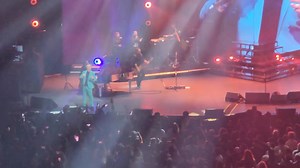 187K views · 12K reactions | Cierre Espectacular  #SANZenVivoMx  Alejandro Sanz | Corazón Partío Oficial | Facebook