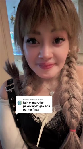Bersikap Positif Terhadap Komentar dan Makeup