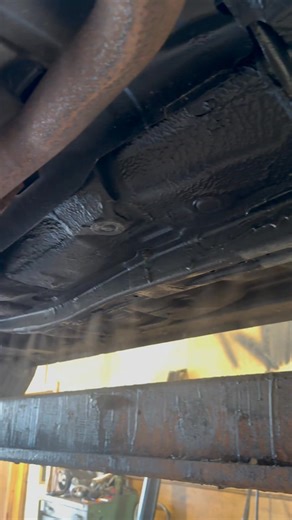 Fresh frame cavity combo wax/oil being applied. You can see how our professional equipment and products reach deep. This 2012 Subaru is holding up great thanks to RRI and our included annual touchups. 💪 Beware of those thin oil companies that have all kind problems with products rinsing off 🚿 and charging for reapplications. 💸 Especially when they tout a “warranty” with all kinds of exclusions and extra expenses. RRI products are the toughest and best rust inhibitors that actually providing m