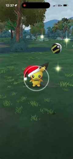 Shiny Santa Hat Pichu Transforms Into Zorua In Pokémon Go