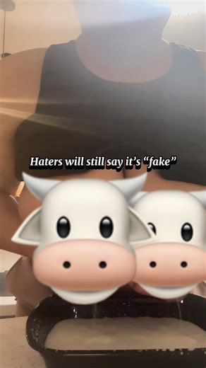 Dezzy Baby on Instagram: "For all the mamas asking about hand expressing - my videos are duplicated! I keep one for posting and one fully unedited, so if you want the uncensored demonstrations, they’re linked in my bio.💗🍼 DISCLAIMER: MUST BE PURCHASED #fyp #content #breastmilk #handexpression #content #fyp #mamaof2 #breastmilk #exclusivelypumping #fakebody #explore #pumpandpour #handexpress #handexpression #manual #manualpumping #postpartum"