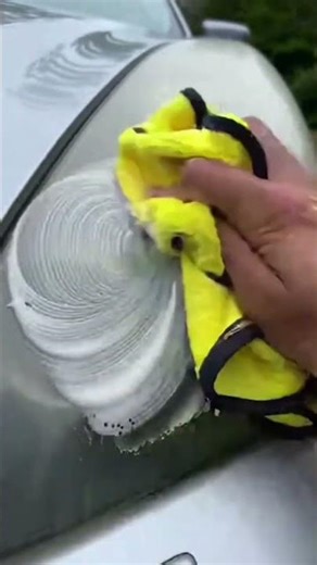 This Headlight Cleaning Hack Is Genius 😱