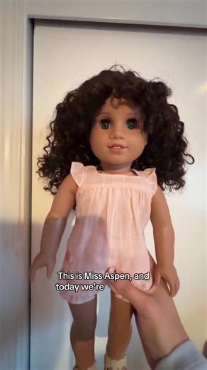 randomizing doll outfits!! #agdolls #americangirl #americangirldolls #dollcollection #dollcollector