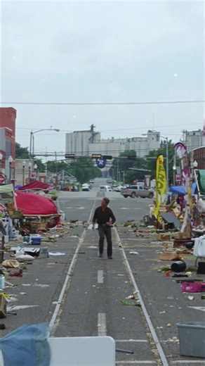 Can't get enough of these behind-the-scenes moments with the cast of TWISTERS 🙌 | Warner Bros. Pictures