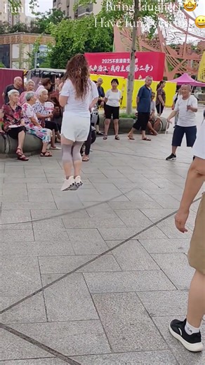 Funny Dance to Bring Laughter and Fun!